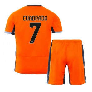 Inter Milan Juan Cuadrado #7 Replika Babytøj Tredje sæt Børn 2023-24 Kortærmet (+ Korte bukser)